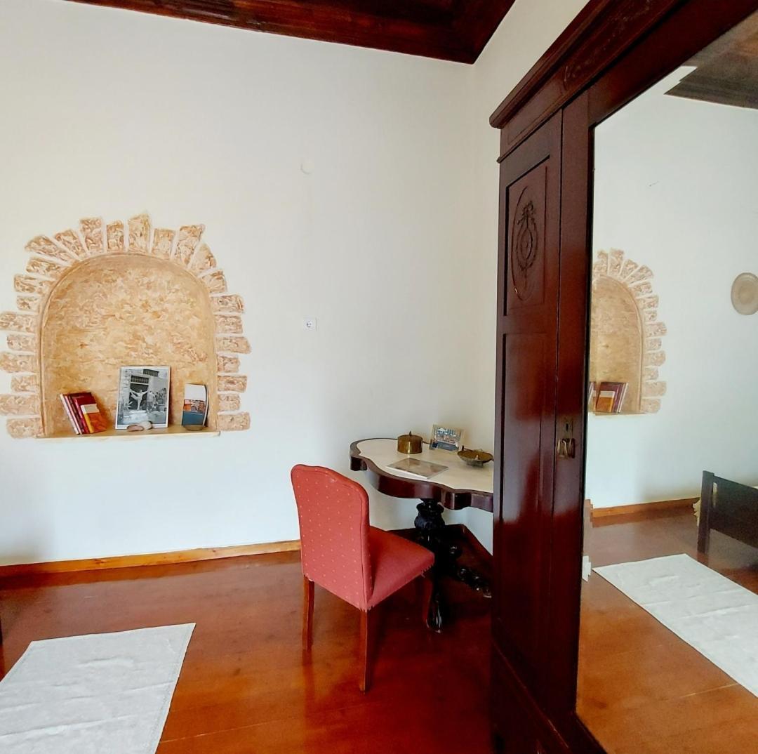 Christina'S Stone House Apartment Hydra  Exterior photo