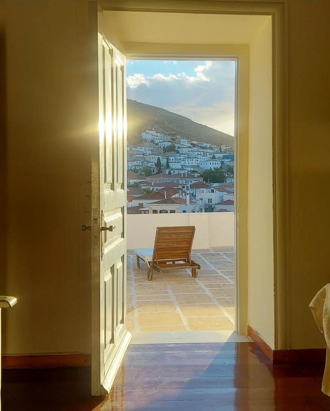 Christina'S Stone House Apartment Hydra  Exterior photo